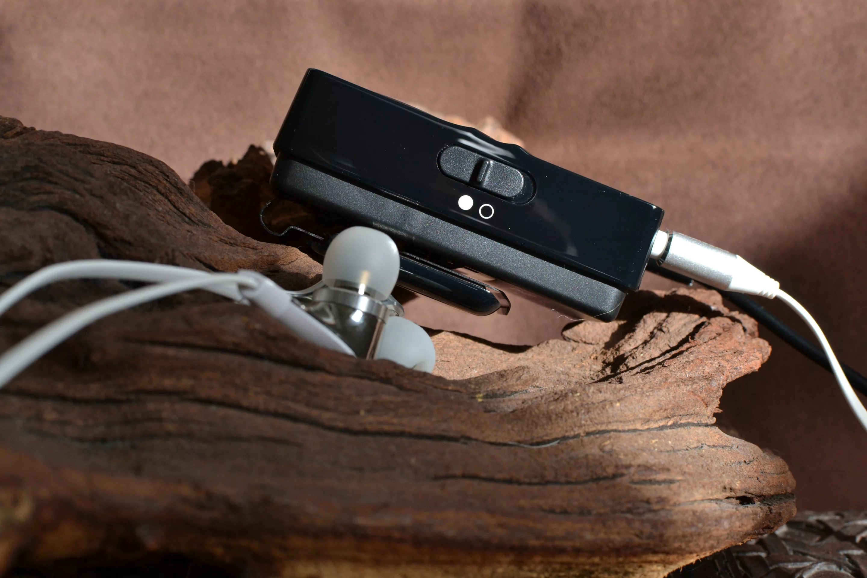 Left view showing the power button (Photo: Paul Ridden/Gizmag)