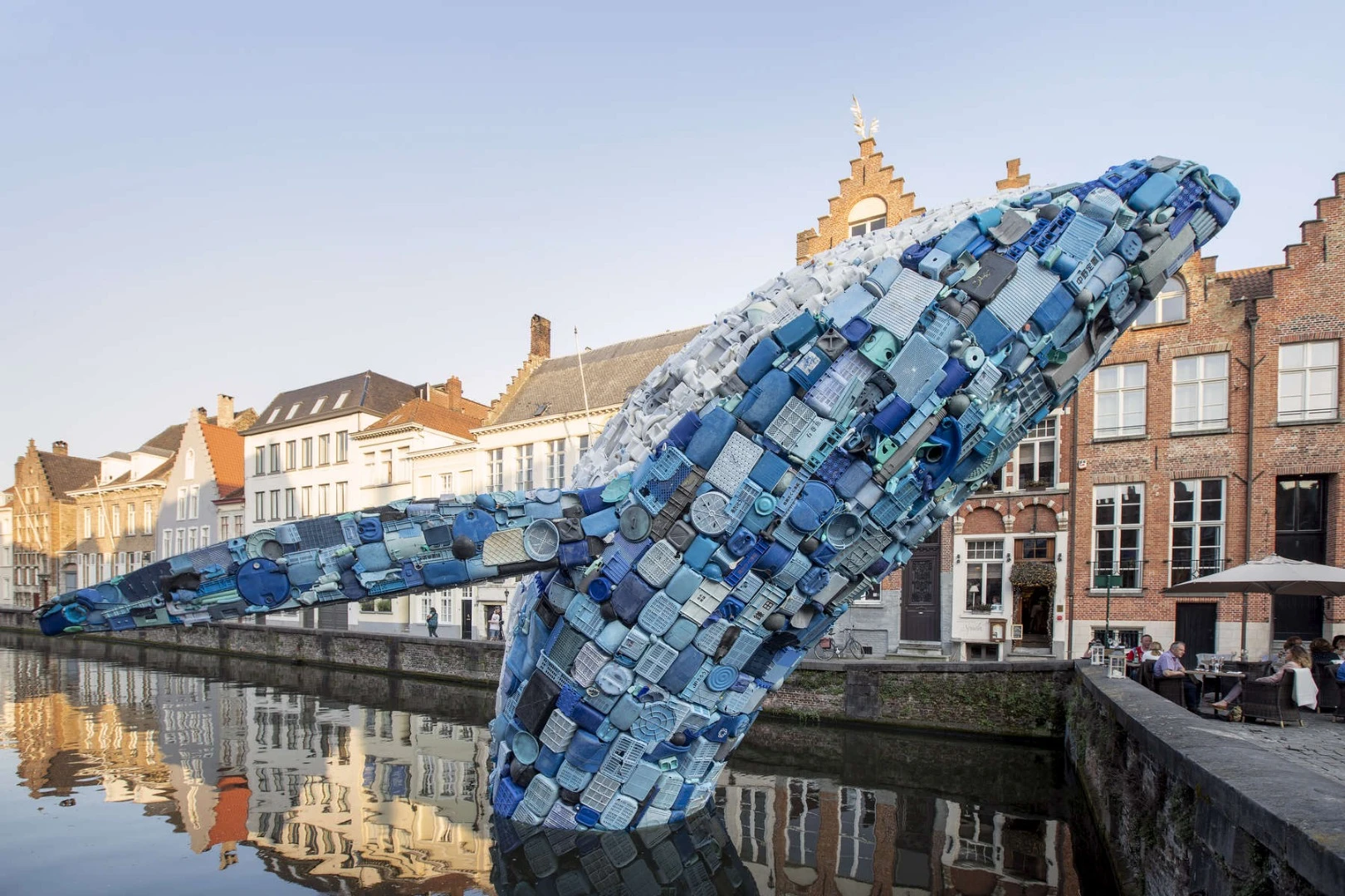 Skyscraper (the Bruges Whale) is made from five tons of plastic waste gathered from the beaches of Hawaii