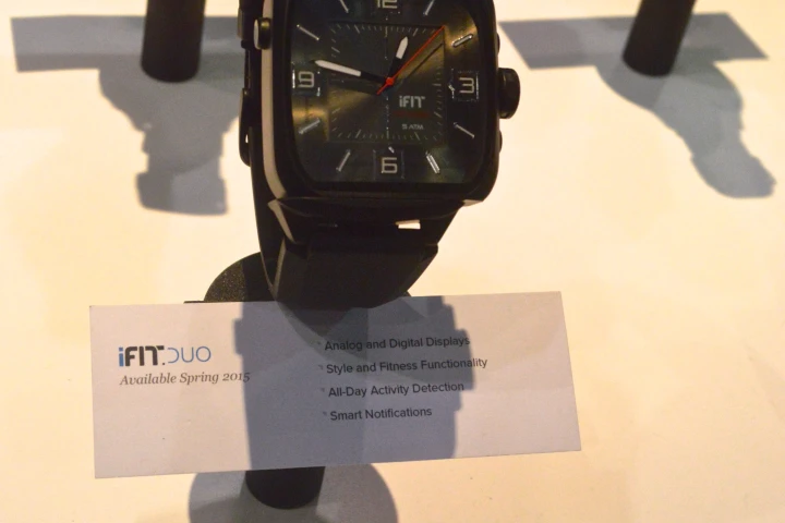 A classic look on one side, a digital smartwatch below
