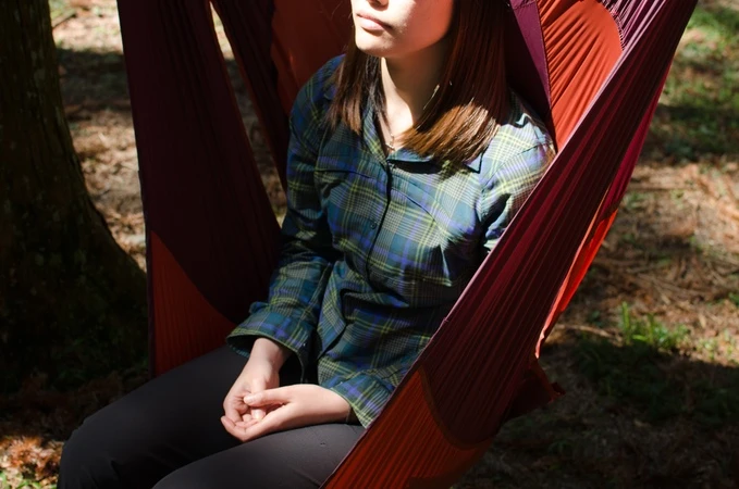 Thanks to its compact size and weight, Chammock is perfect for hikers, campers and backpackers