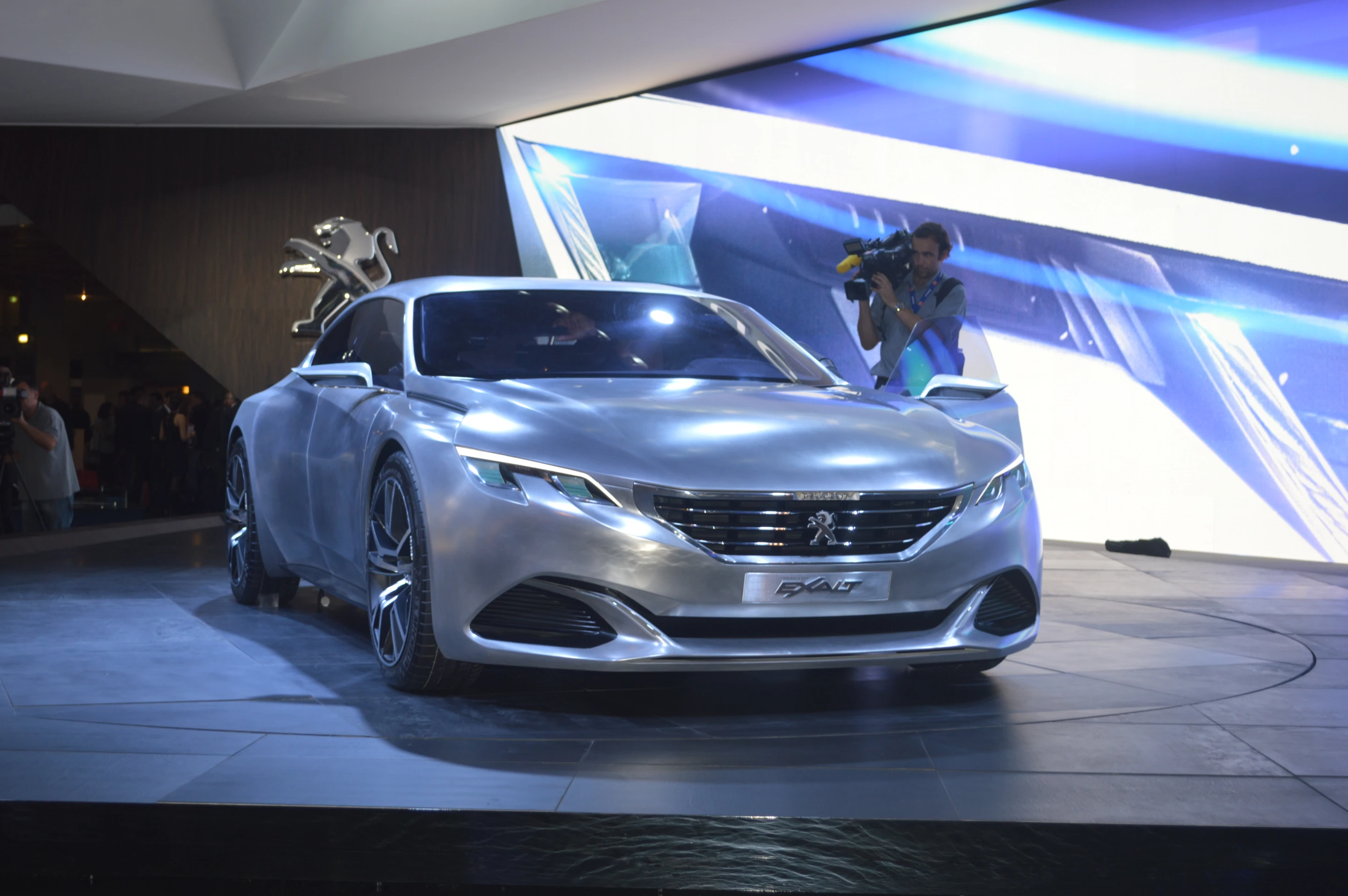 The EXALT follows the Onyx concept in providing Peugeot's vision of an imposing, aggressive sports car (Photo: C.C. Weiss/Gizmag)