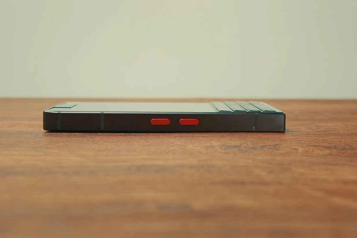 At 8.3 oz and nearly 11mm thick, the Titan 2 is a chonky boy