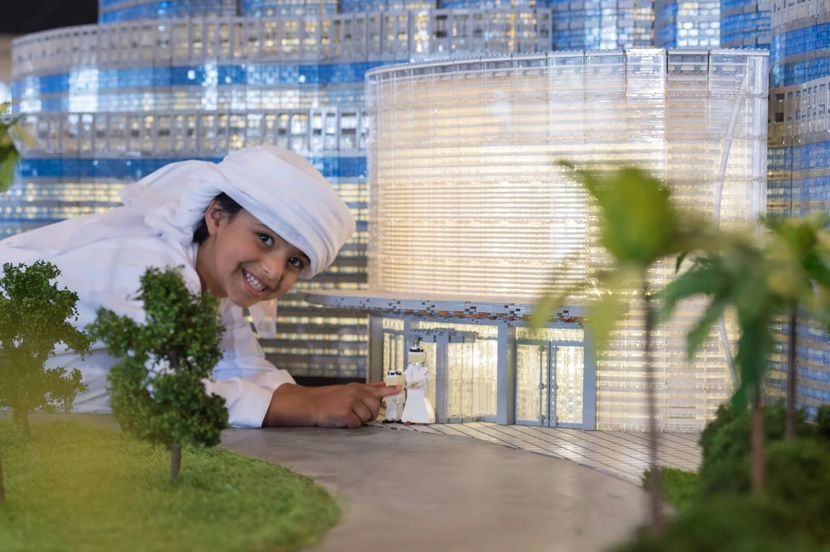Five year-old Mohammed bin Ahmed Jaber Al Harbi turned on the first of the structure's LED lights