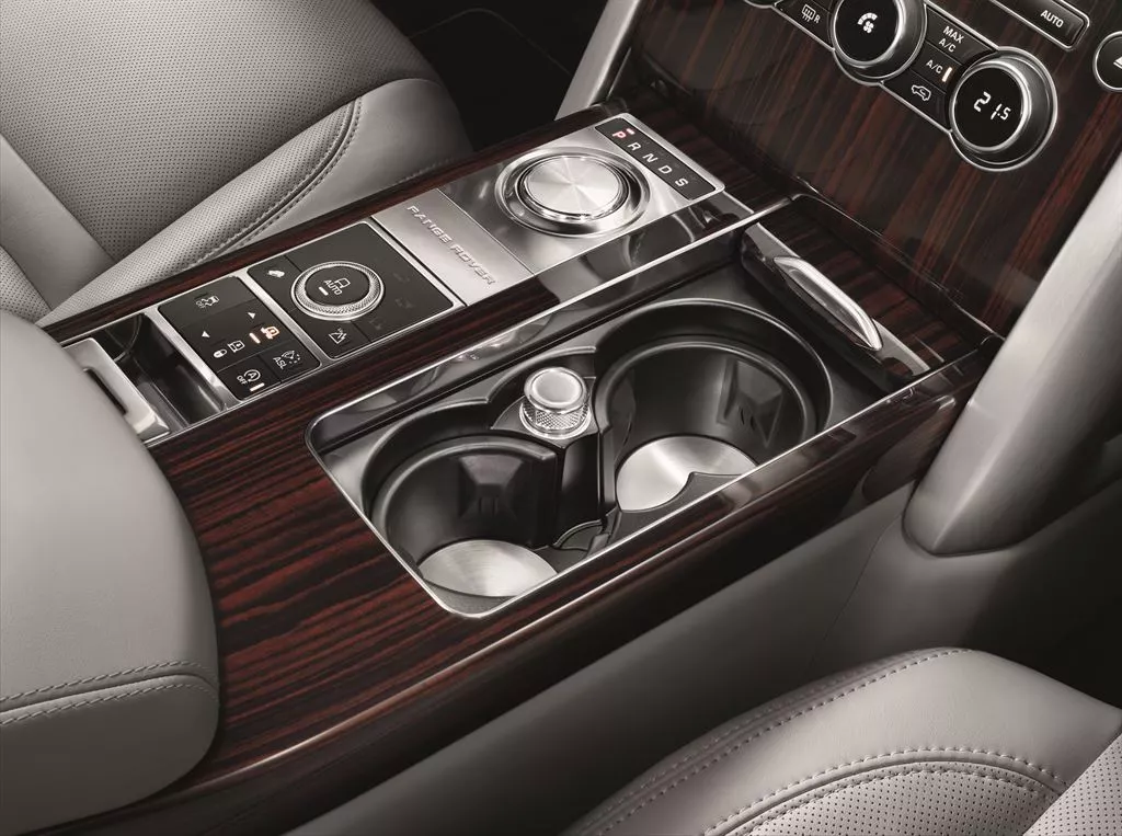 The Range Rover SVAutobiogaphy console