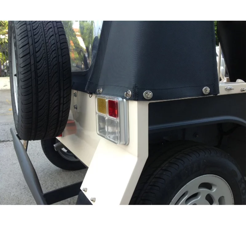 The new Classic Moke comes equipped with a series of upgraded features including a new fuel injected engine; safety design and braking system