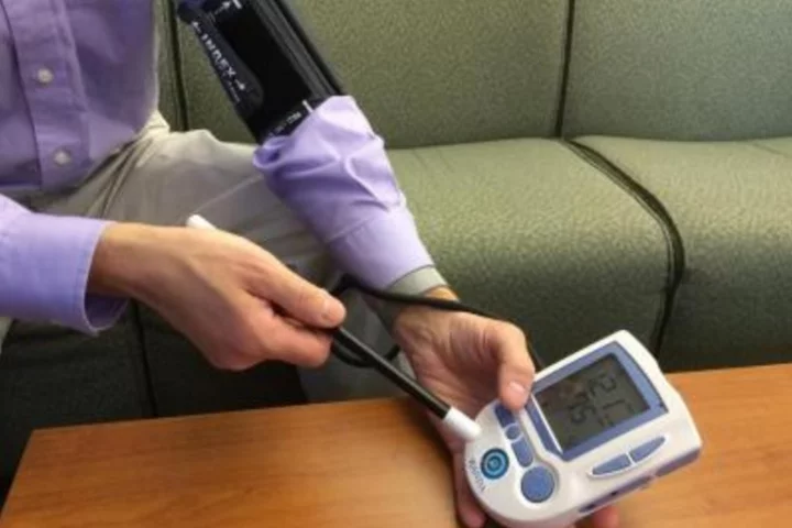 "Wanda" is a wand-shaped device that is used to securely and easily connect nearby devices to a wireless network