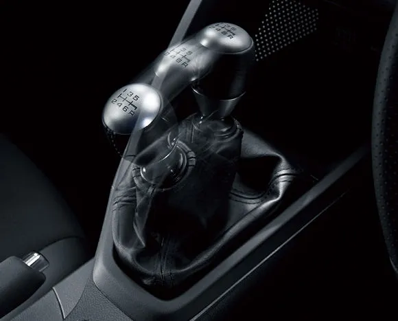 Honda promises a snappy response from the S660 accelerator regardless of gear