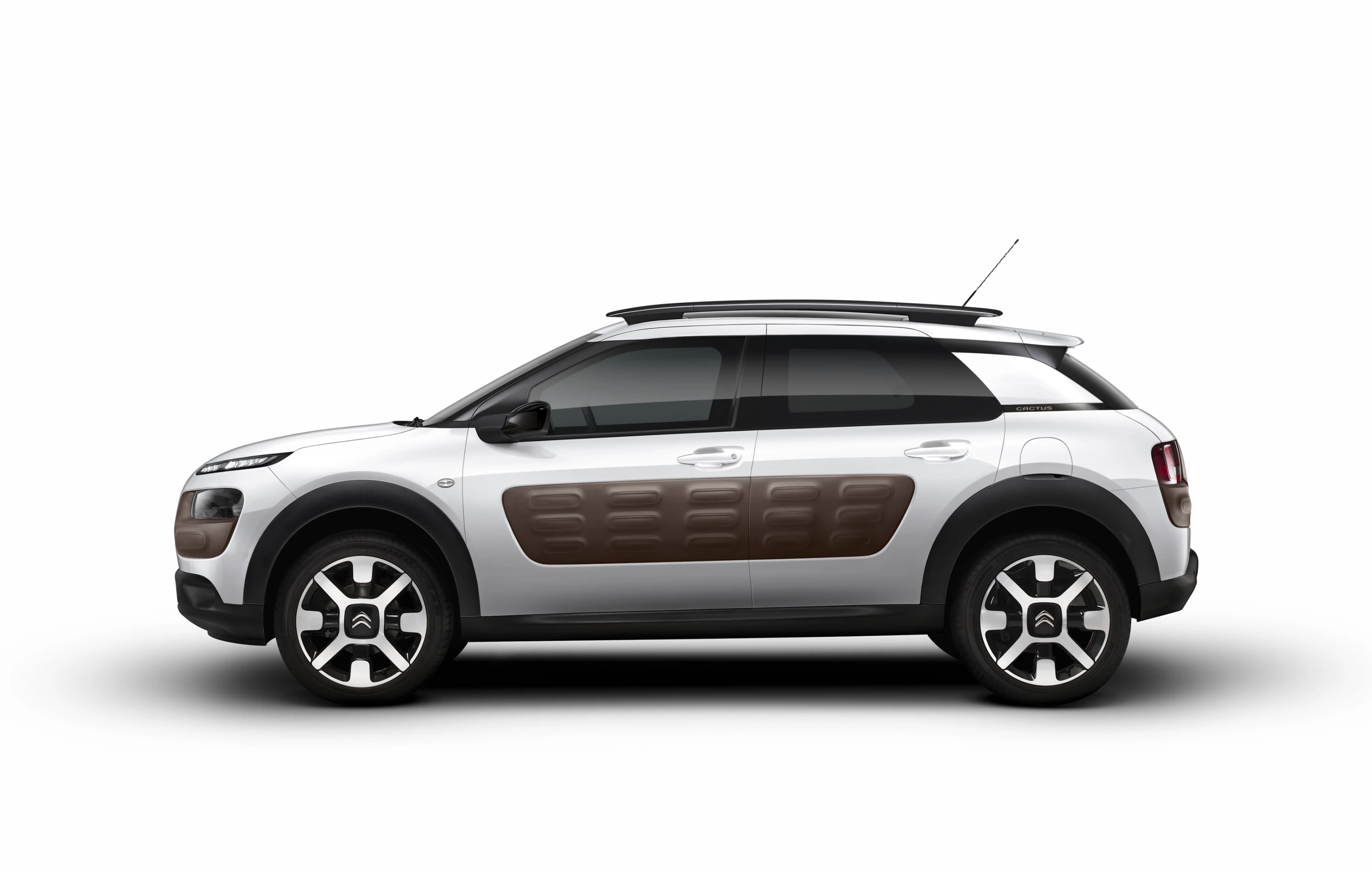 A 99 bhp 1.6 liter diesel, capable of delivering mileage figures of 3.1L/100 km (76 mpg) and emissions of 82 gm of CO2/km will be offered