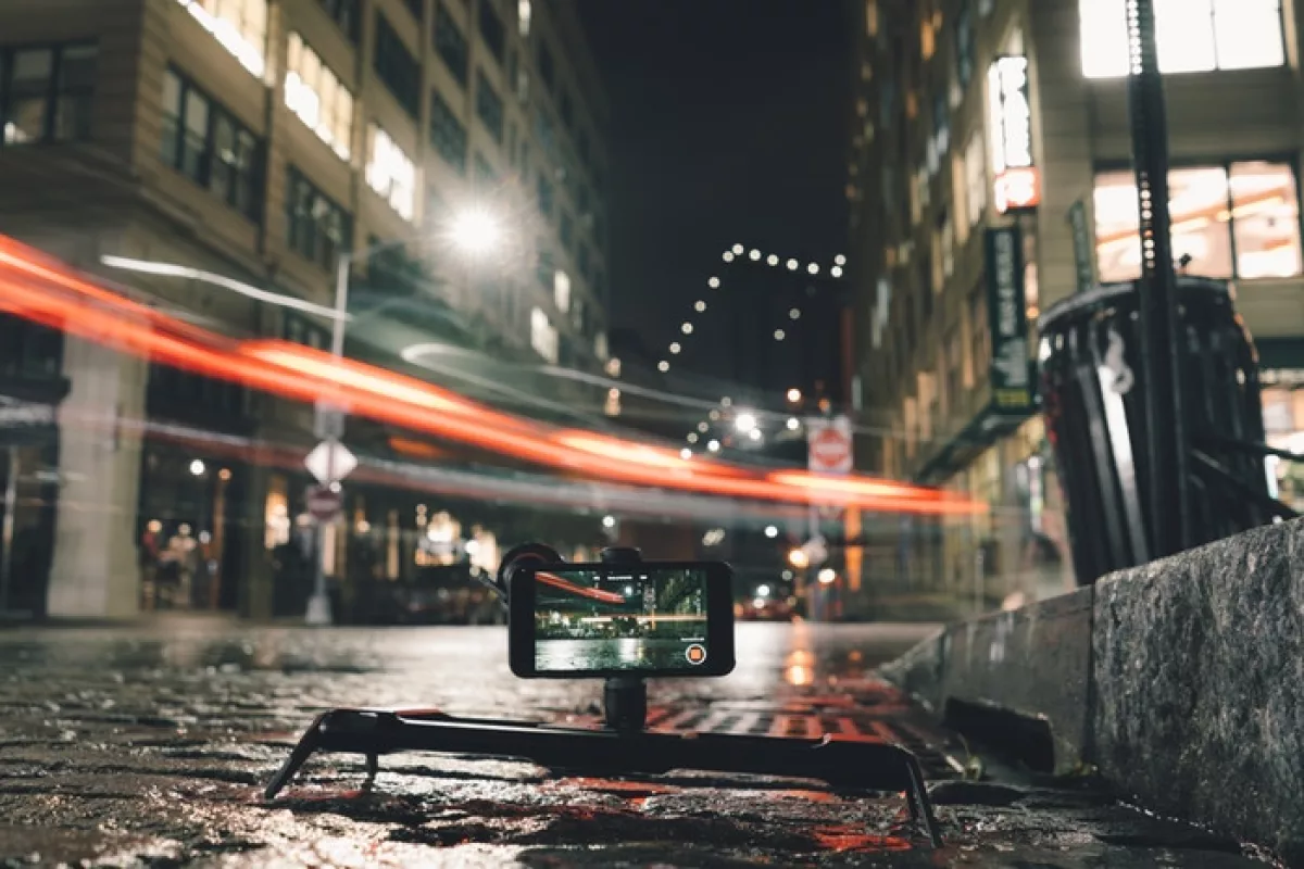 Further to just regular slider shots, the ROV should bring some very cool functionality to smartphone cameras