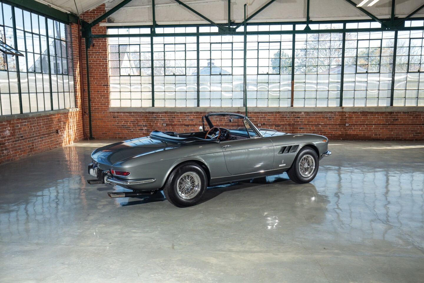 1967 Ferrari 330 GTS by Pininfarina