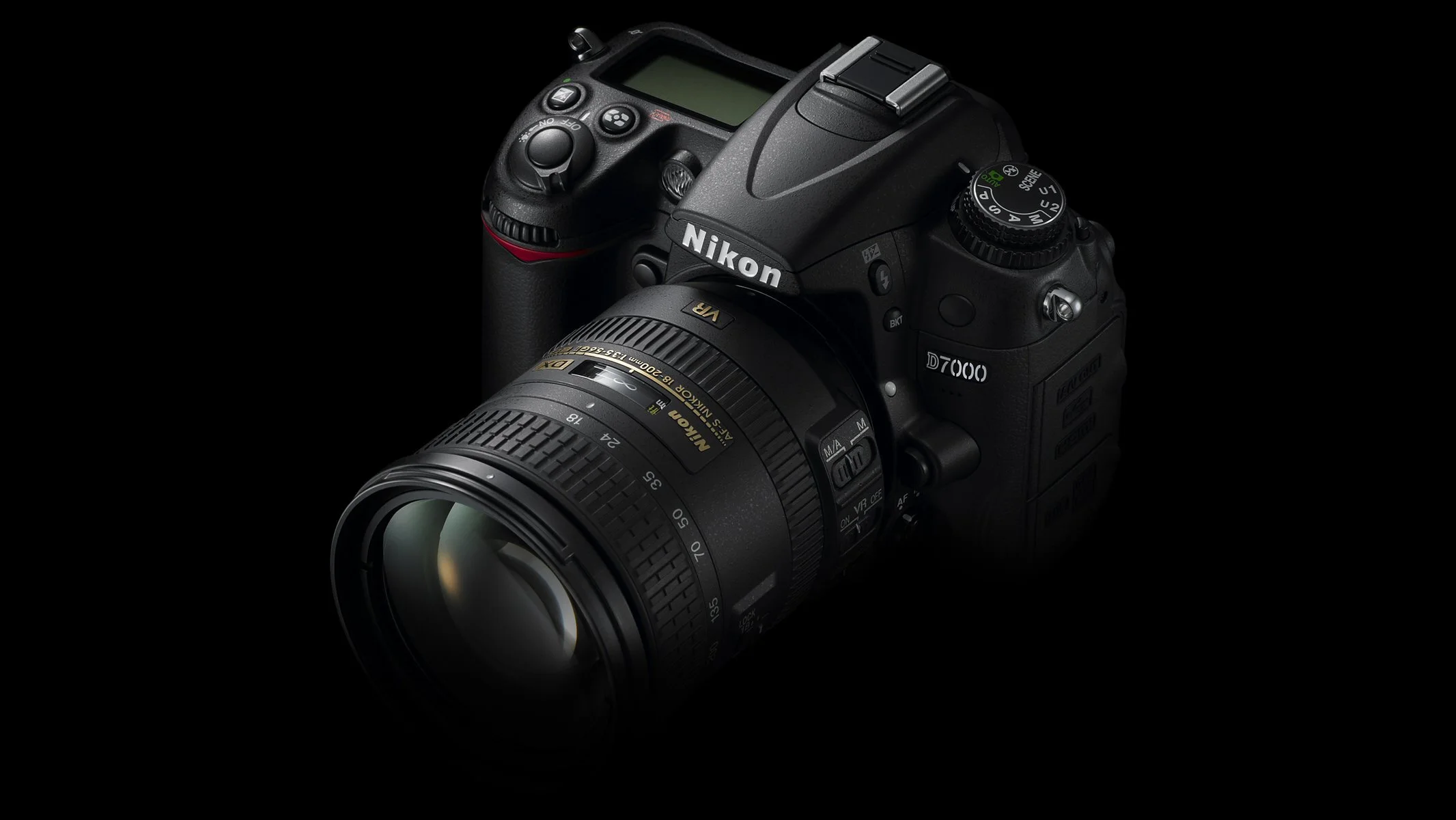 Nikon has announced a feature-rich addition to its digital SLR camera family, the 16.2 megapixel D7000