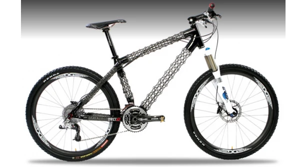 The Delta 7 Arantix mountain bike, featuring carbon fiber/Kevlar IsoTruss tubes