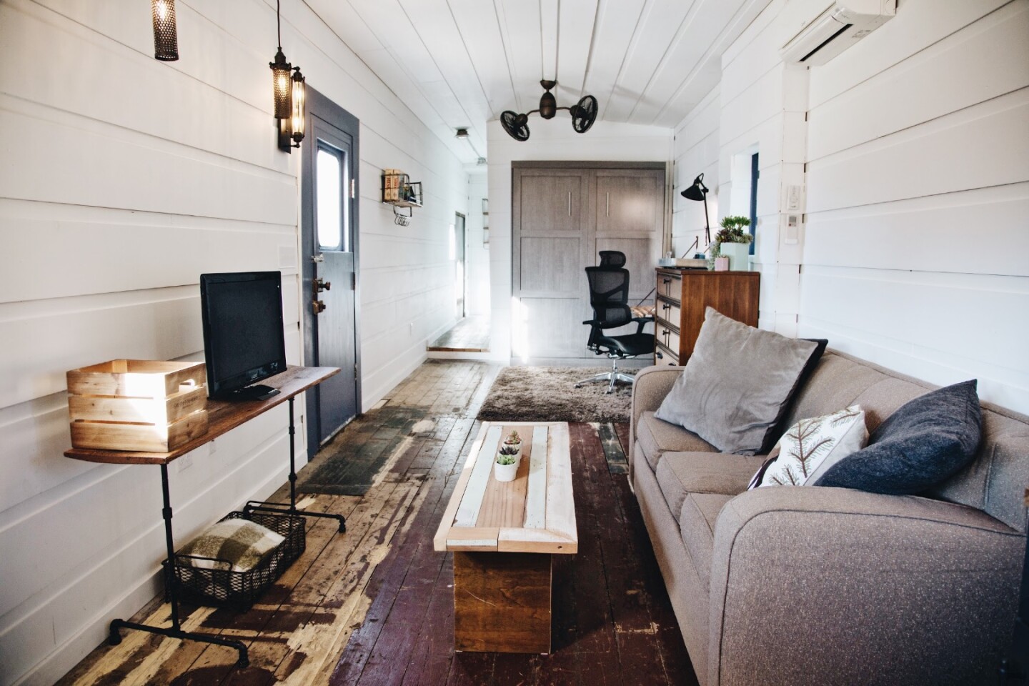 Platform 1346's interior is largely taken up by a living space