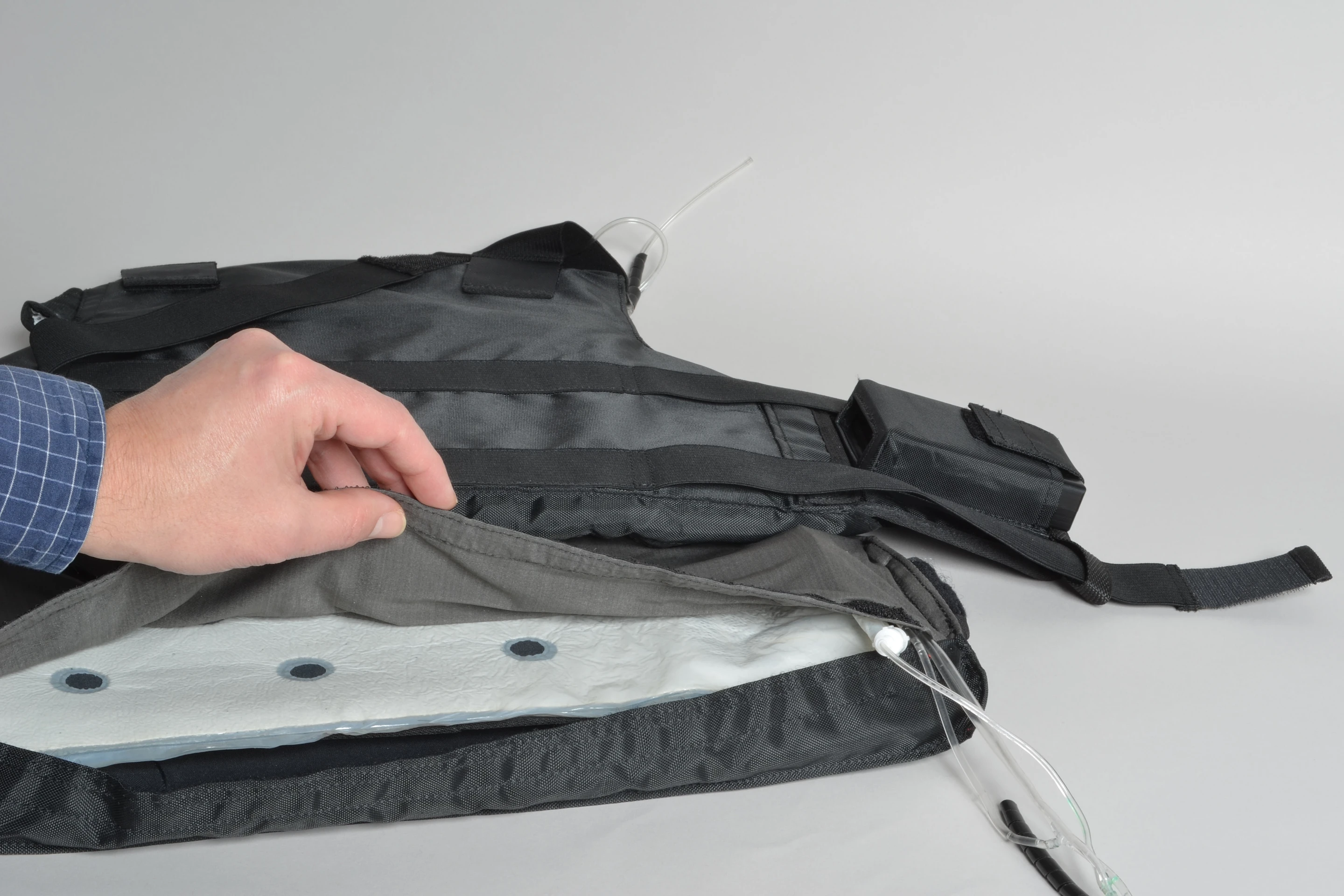 The Coolpad membrane inside Empa's air-conditioned bulletproof vest