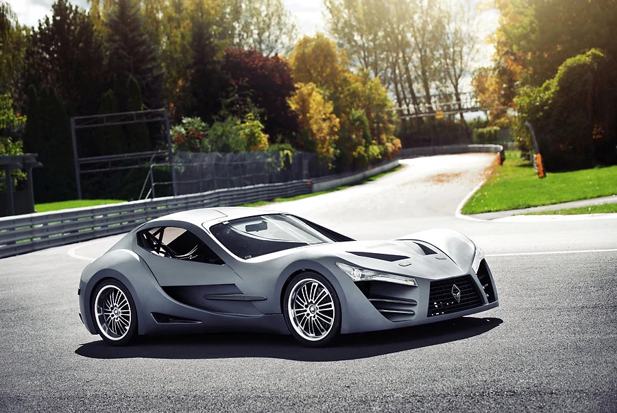 The Felino cB7 side view