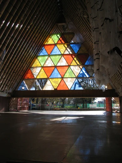 With a lifespan put in the order of 50 years, it will hopefully serve admirably until plans are settled upon and funds raised for a permanent replacement (Photo: Shigeru Ban Architects)