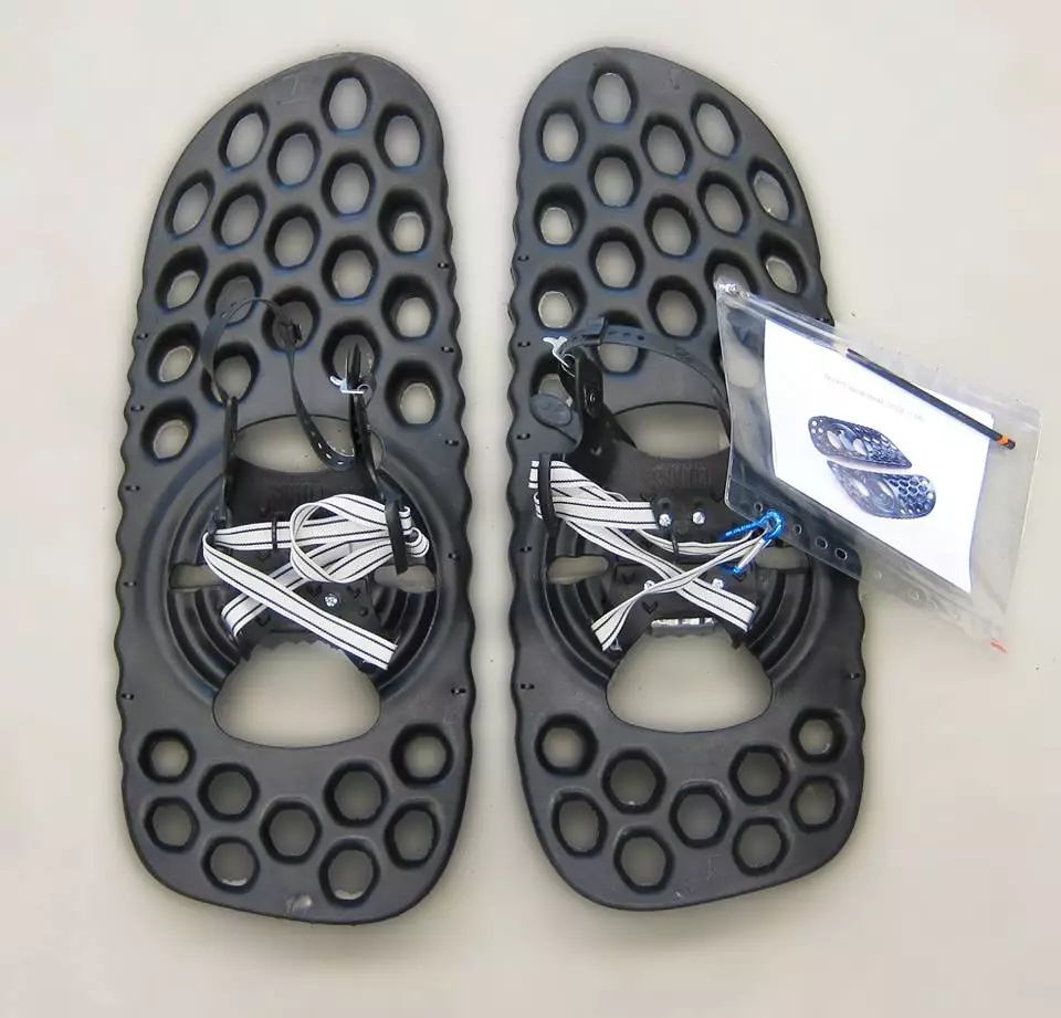 The snowshoes are left- and right-specific