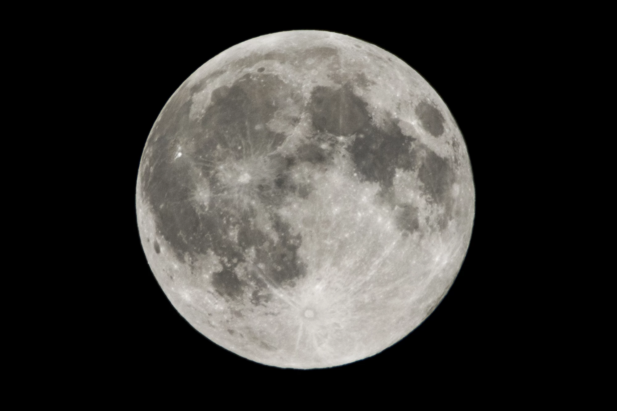 Researchers have discovered what they think is a large granite mass on the far side of the Moon