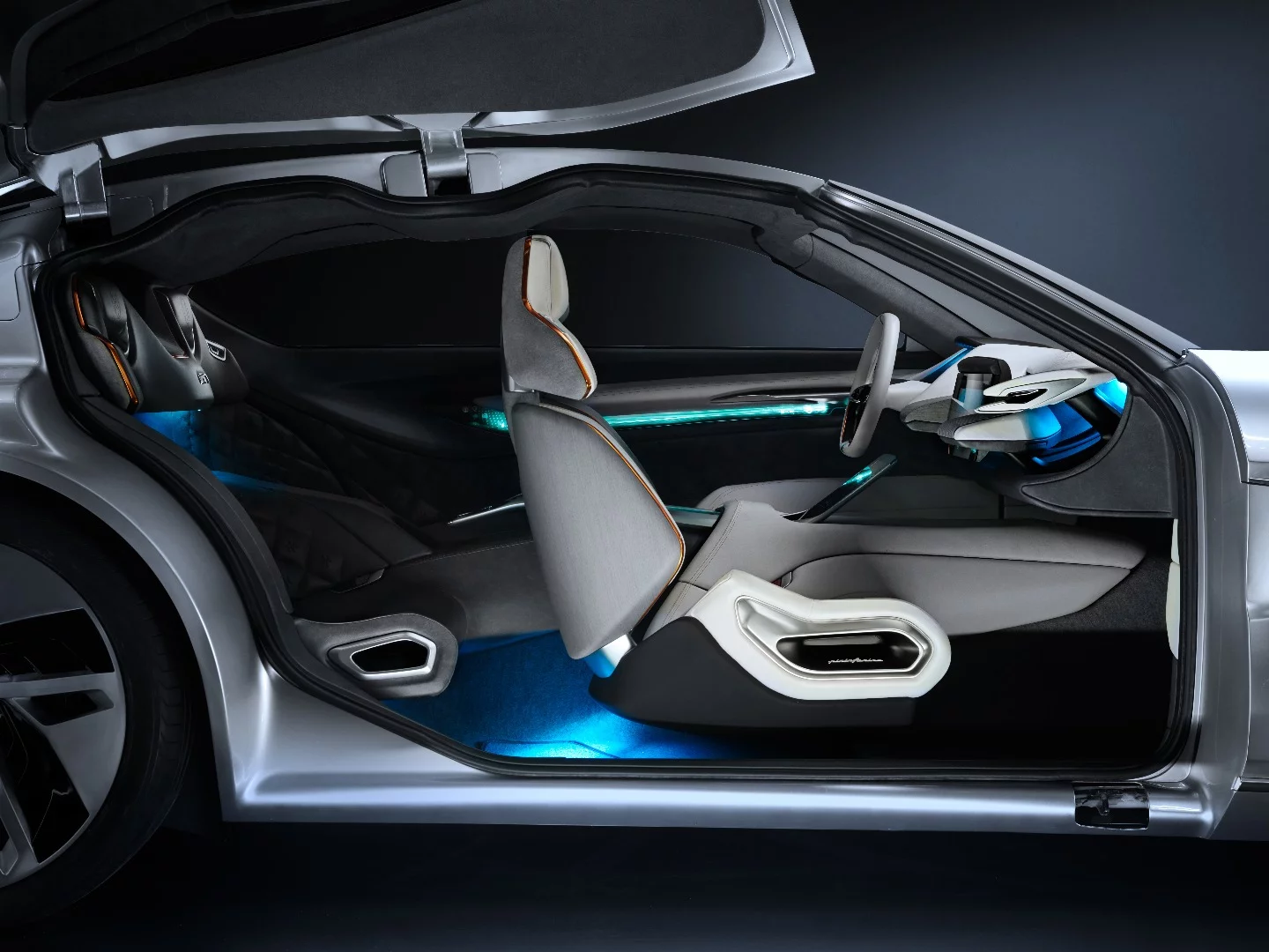 Pininfarina HK GT: impressive 2x2 cabin size for the body shape
