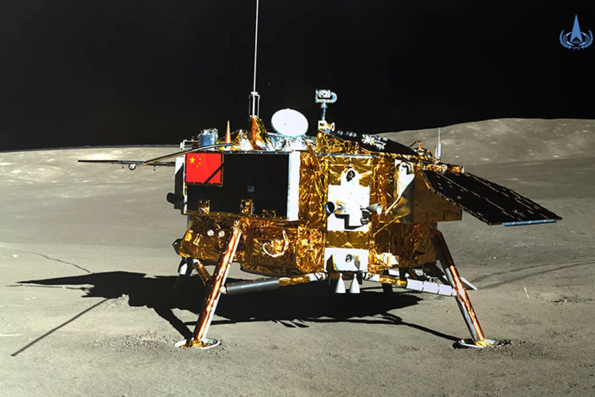 The Chang'e-4 lander, as seen by the Yutu 2 rover