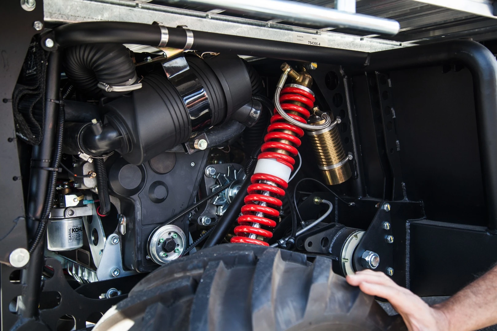 The Tomcar's suspension system offers massive travel for excellent off-road capability (Photo: Nick Lavars/Gizmag.com)