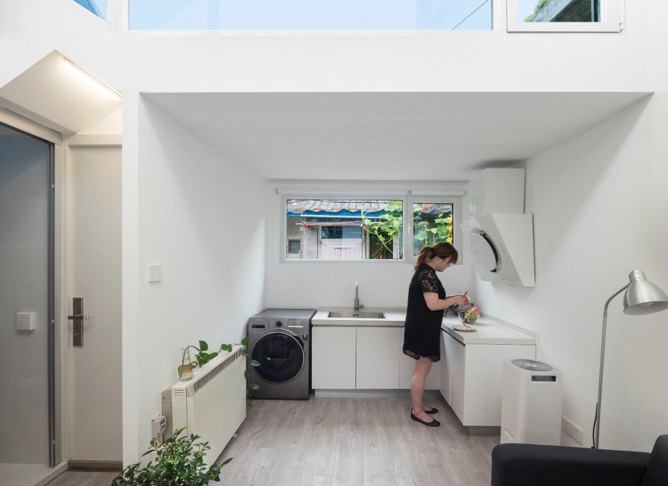 We often associate PAO with off-the-wall concepts like the ventilation shaft housing and tricycle RV, but it also has a more practical side, as shown by Mrs. Fan's Plugin House