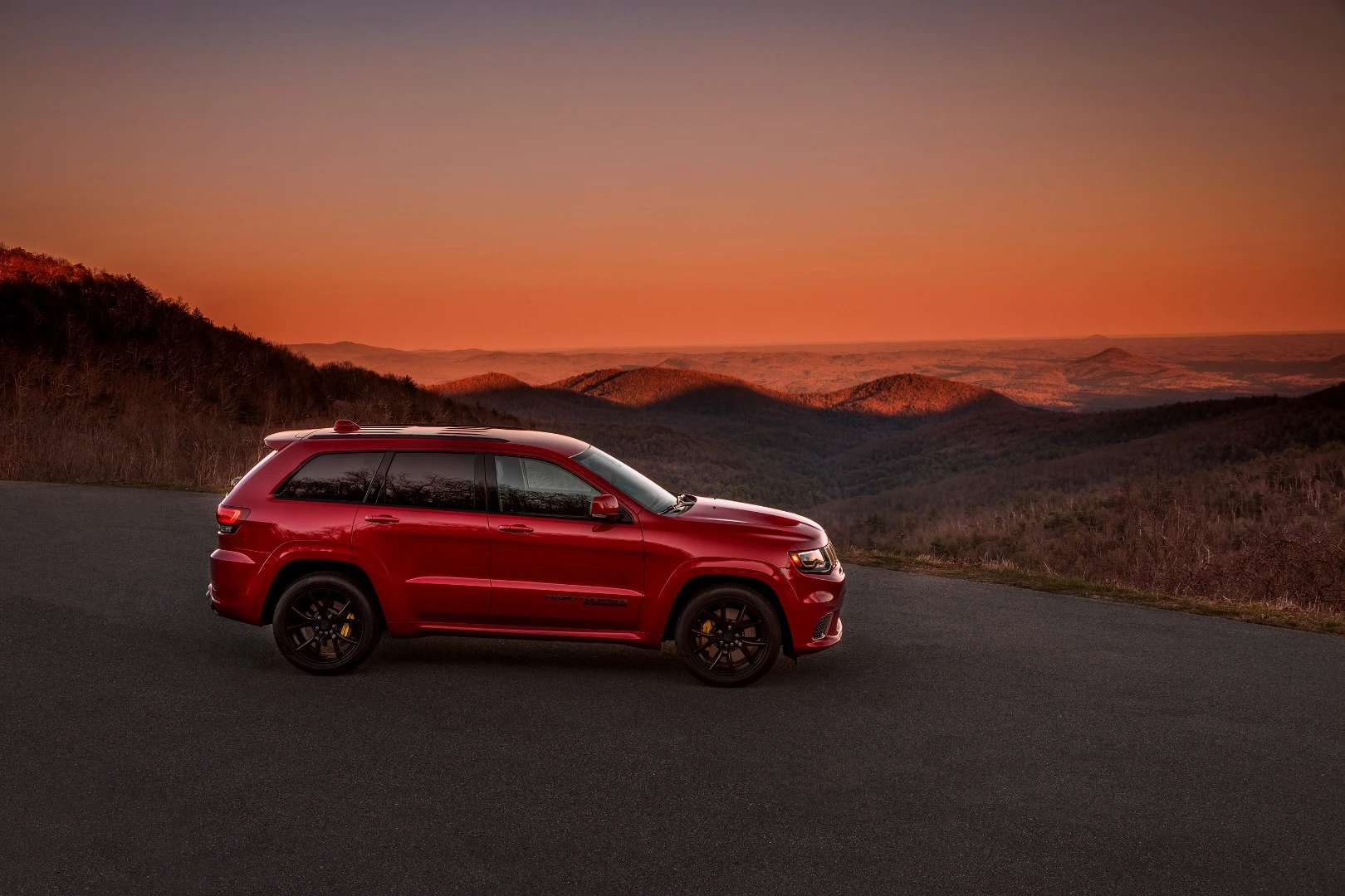 The Trackhawk rides an inch lower than non-SRT Grand Cherokee models