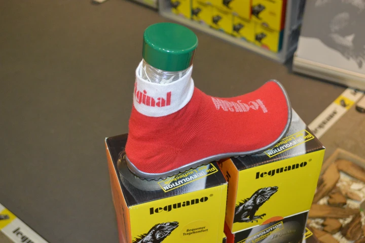 The barefoot-leguano shoe is a sock with a studded PVC sole