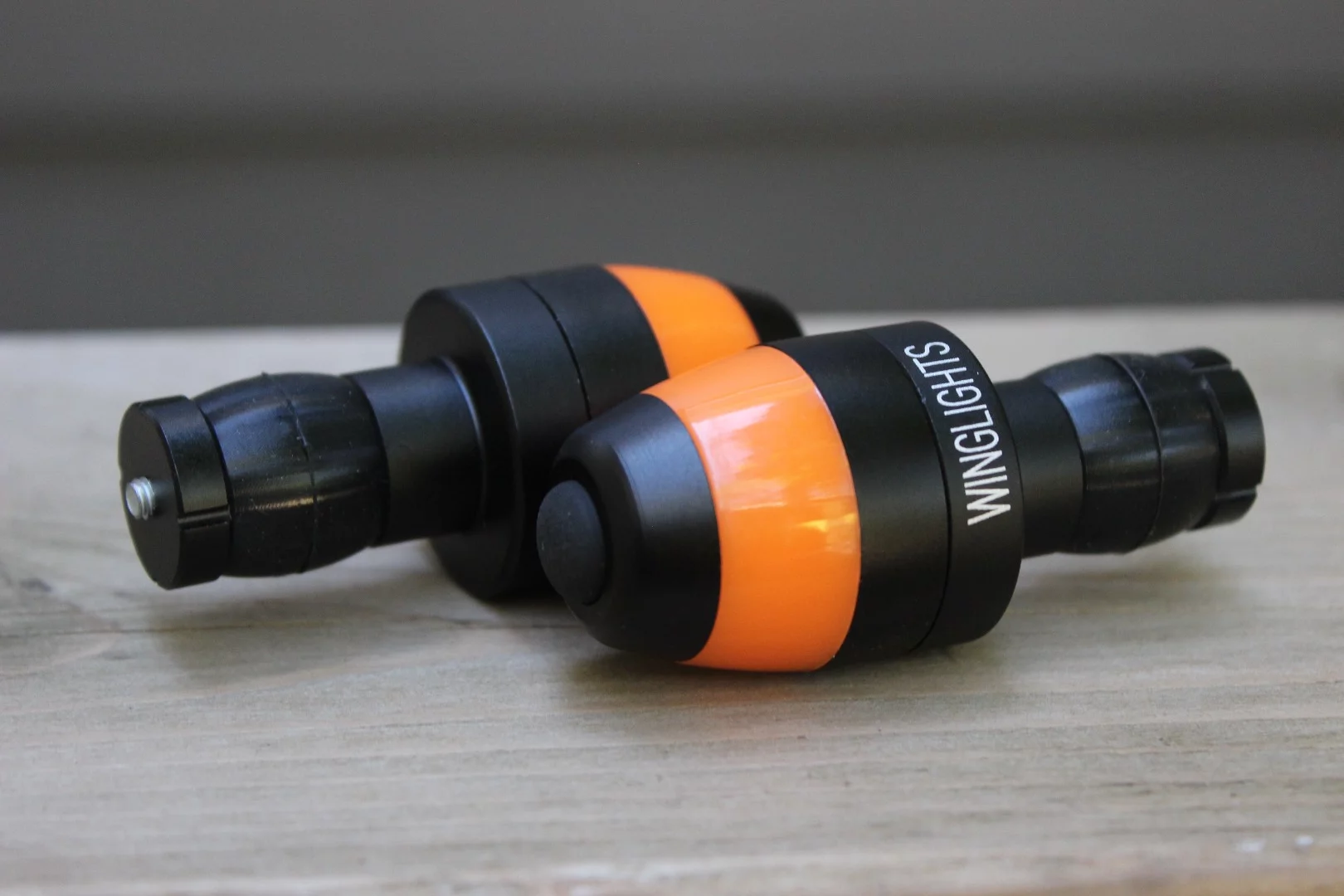 Each WingLights plug equipped with a rubber ring that can be expanded by twisting the plug once it’s been inserted, ensuring a snug fit