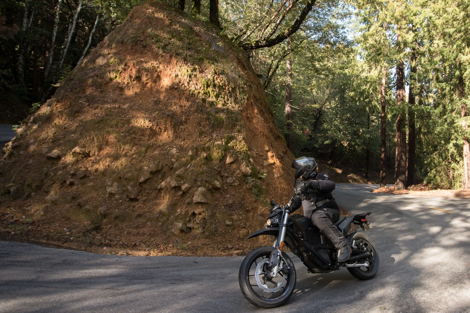 2016 Zero FXS: new IPM motor delivers higher efficiency and vastly improved heat management, but loses a bit of its edge