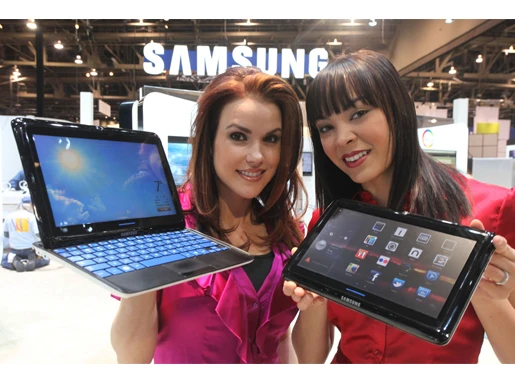 Onscreen touch typing or full keyboard efficiency - the PC 7 tablet at CES