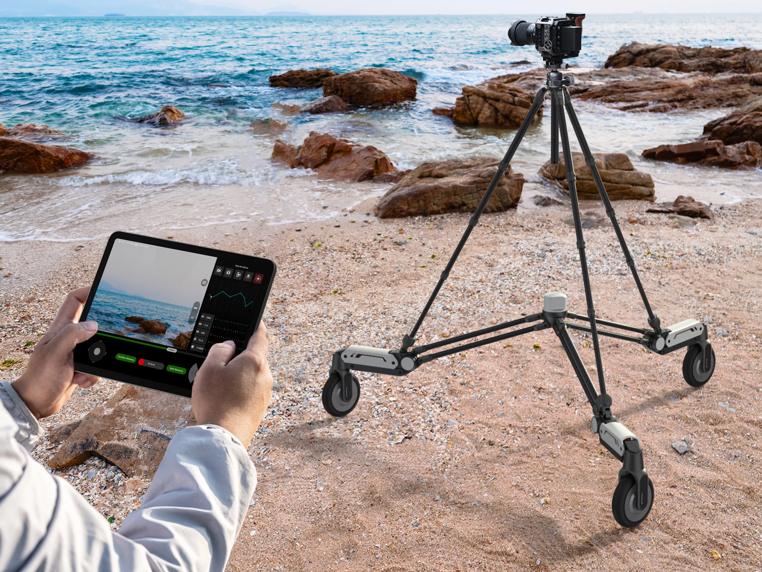 Sand, dirt and grass are no problem. The Rover can roll over rough surfaces in manual or automatic modes thanks to its large, driven wheels and active suspension