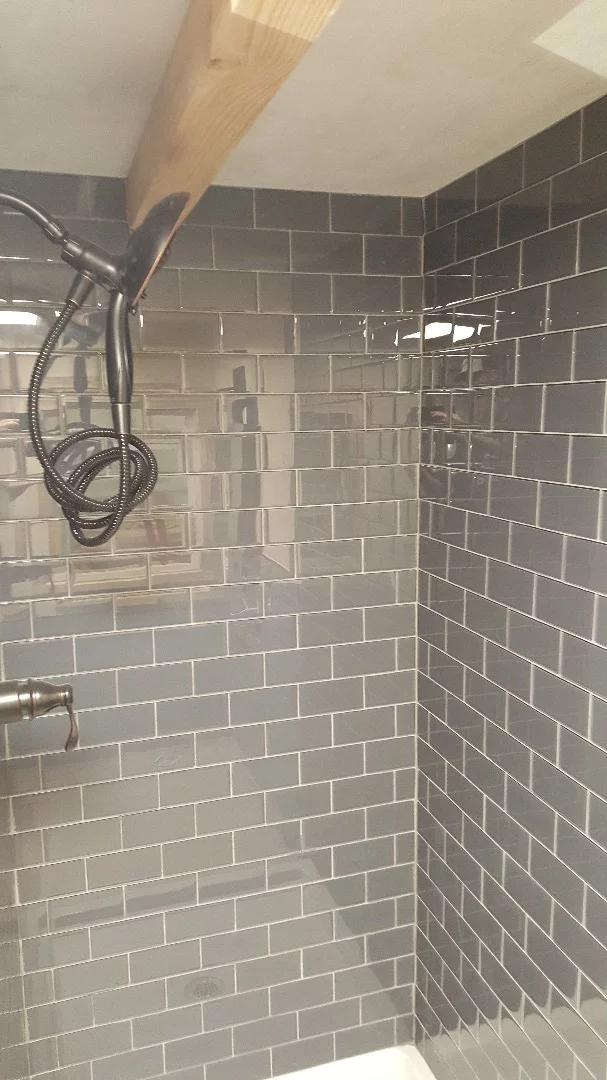 The Brown Bear's bathroom includes a full-size shower