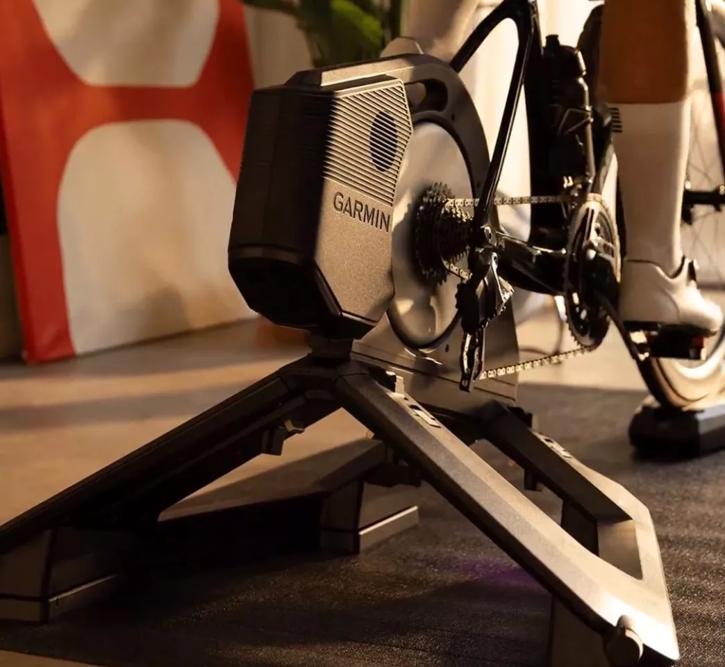 The Tacx Neo 3M features integrated motion plates to add front-to-back movement for a more realistic ride