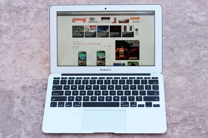 Gizmag reviews the (early 2014) 11-in MacBook Air, an extremely incremental update to Apple's razor-thin laptop