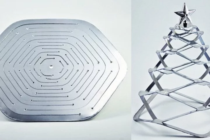 Treeasy in both its forms: a flat sheet of metal is transformed into a minimalist Christmas tree