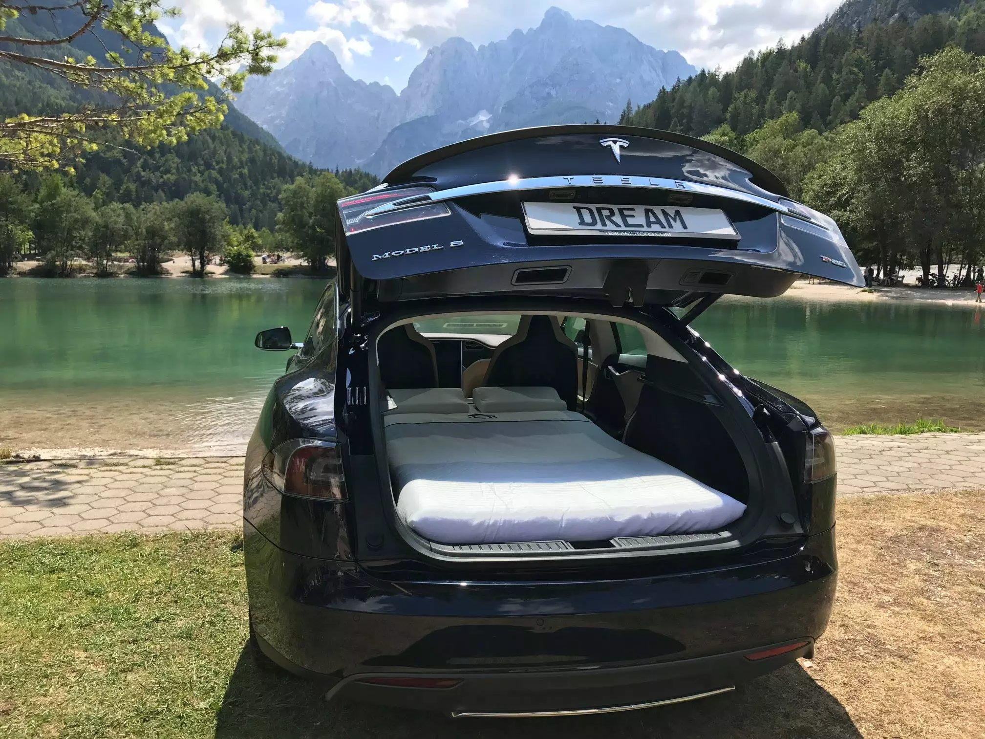 Cutting out noise and emissions in a pristine environment with a Dreamcase-outfitted Tesla Model S