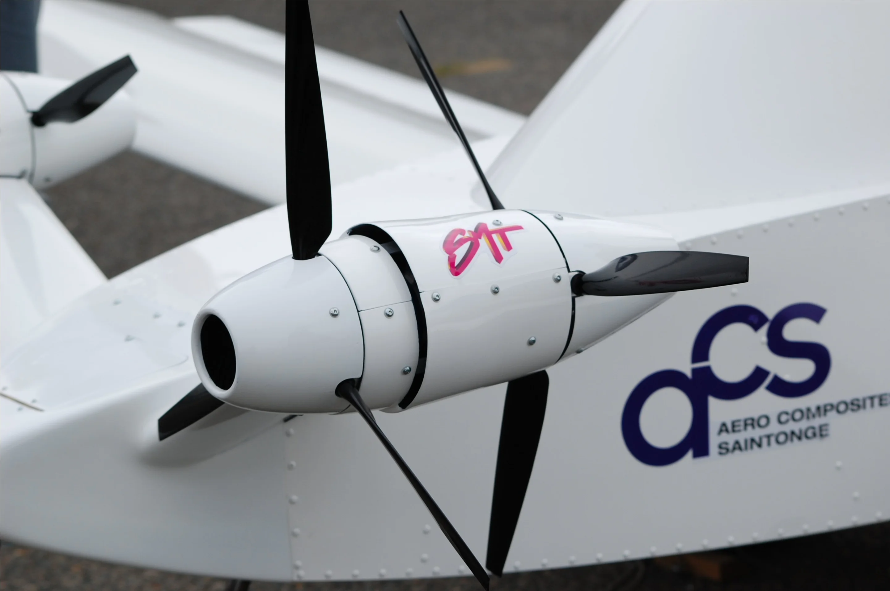 The Green Cri test prototype sports four high voltage, low intensity brushless electric motors with counter-rotating propellers