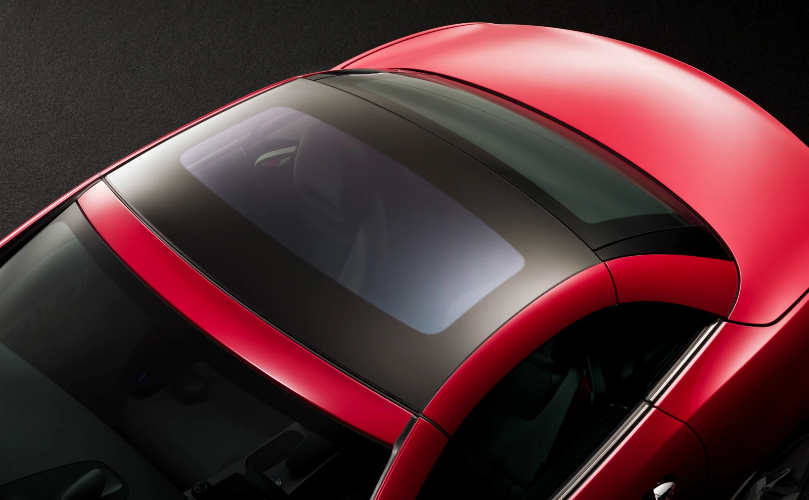 The panoramic vario-roof with MAGIC SKY CONTROL in transparent mode