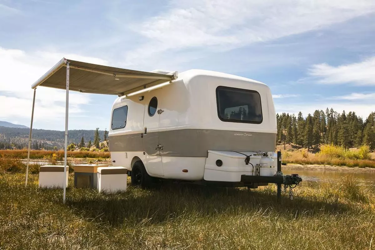 Happier sizes up with the 17-foot Traveler caravan
