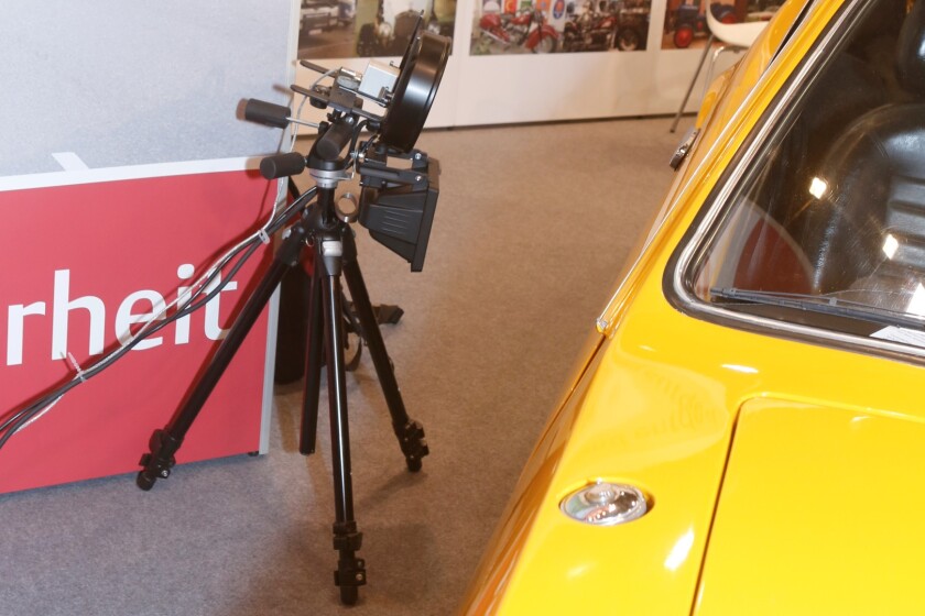 Classic Car Check has already begun offering it's new service in Germany and Switzerland - the roll-out is intended for every country in the world and involves the portable unit sitting next to the car and custom software to read and display the imagery