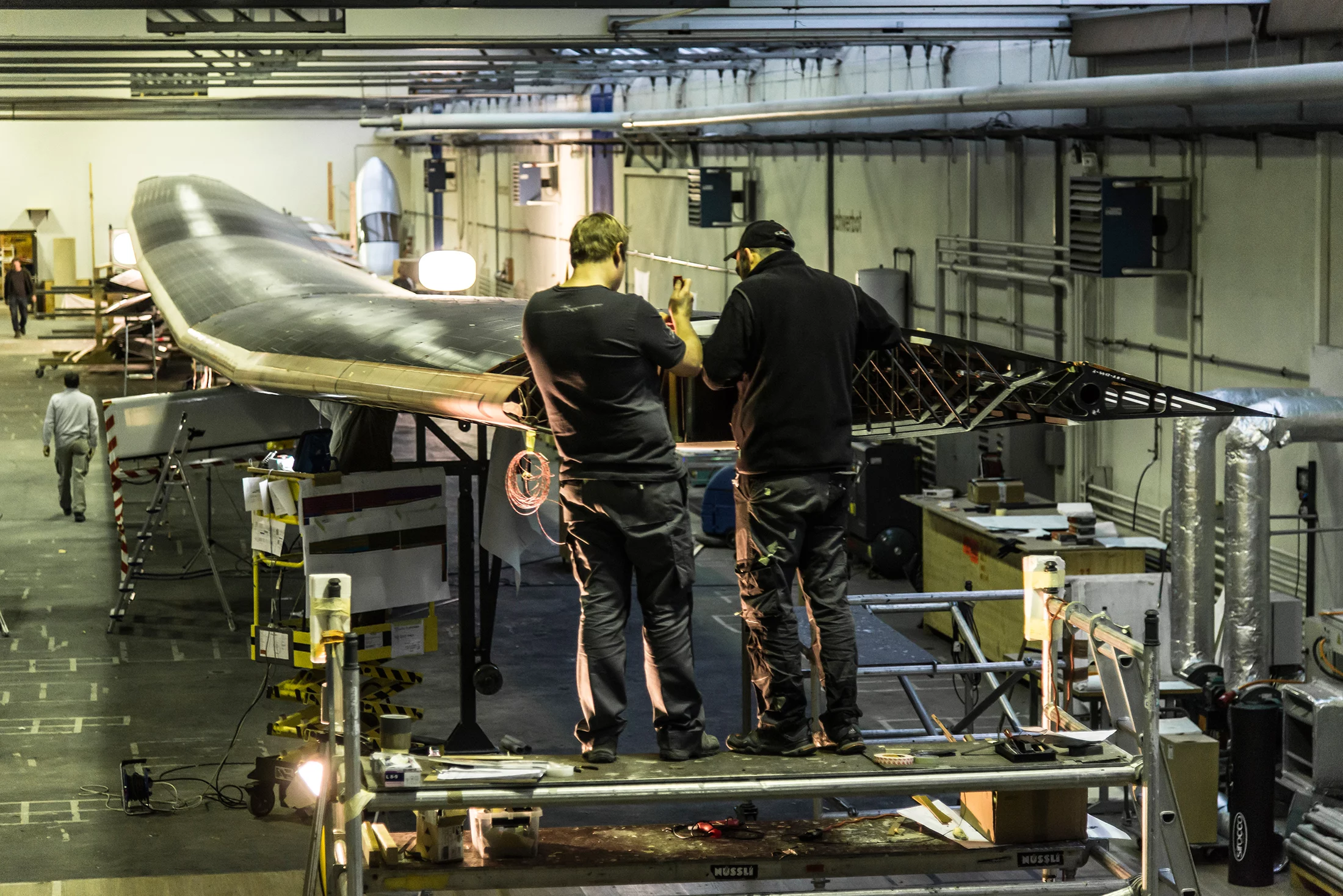 Assembling the wings