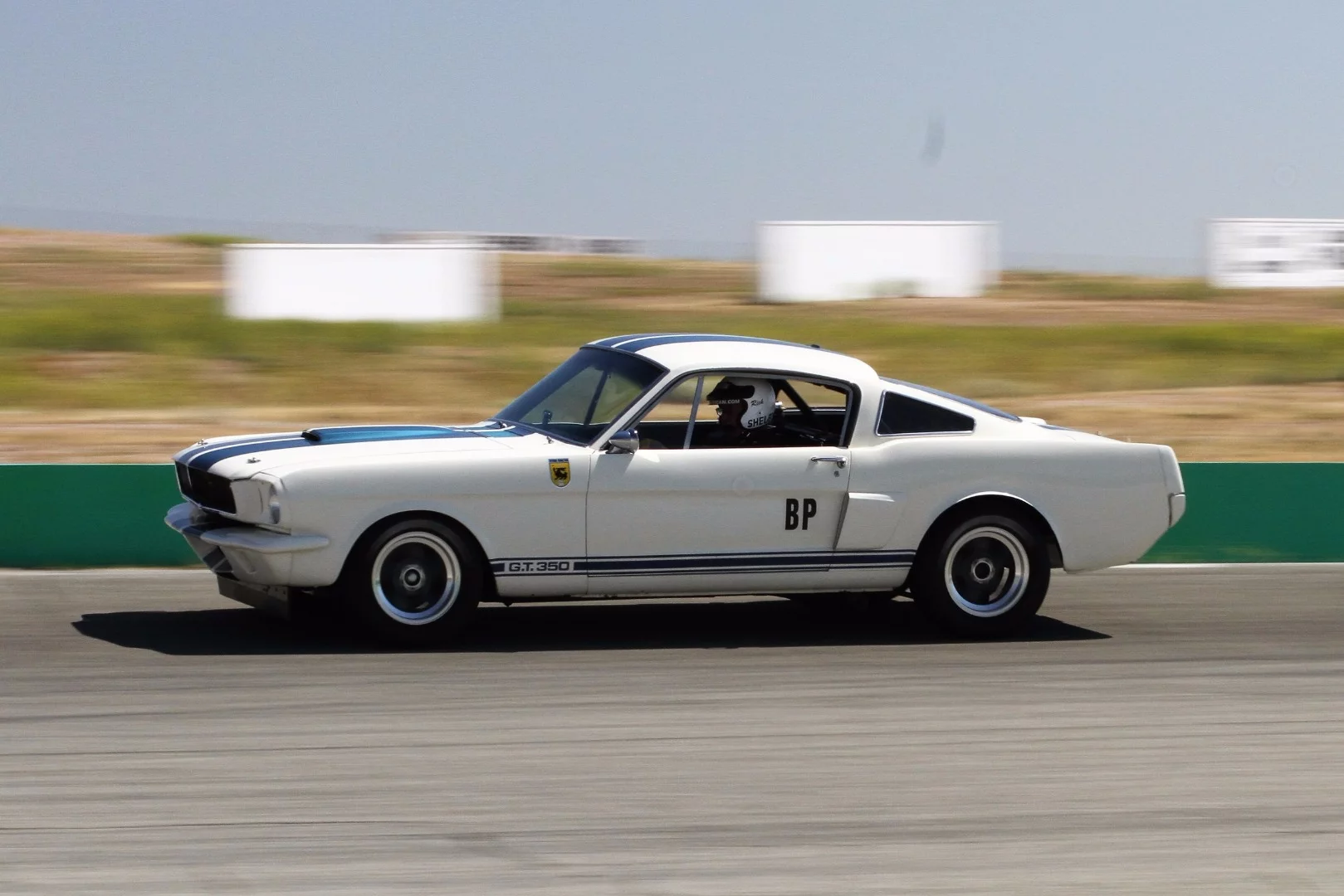 The modern GT350R will be finished to period specification