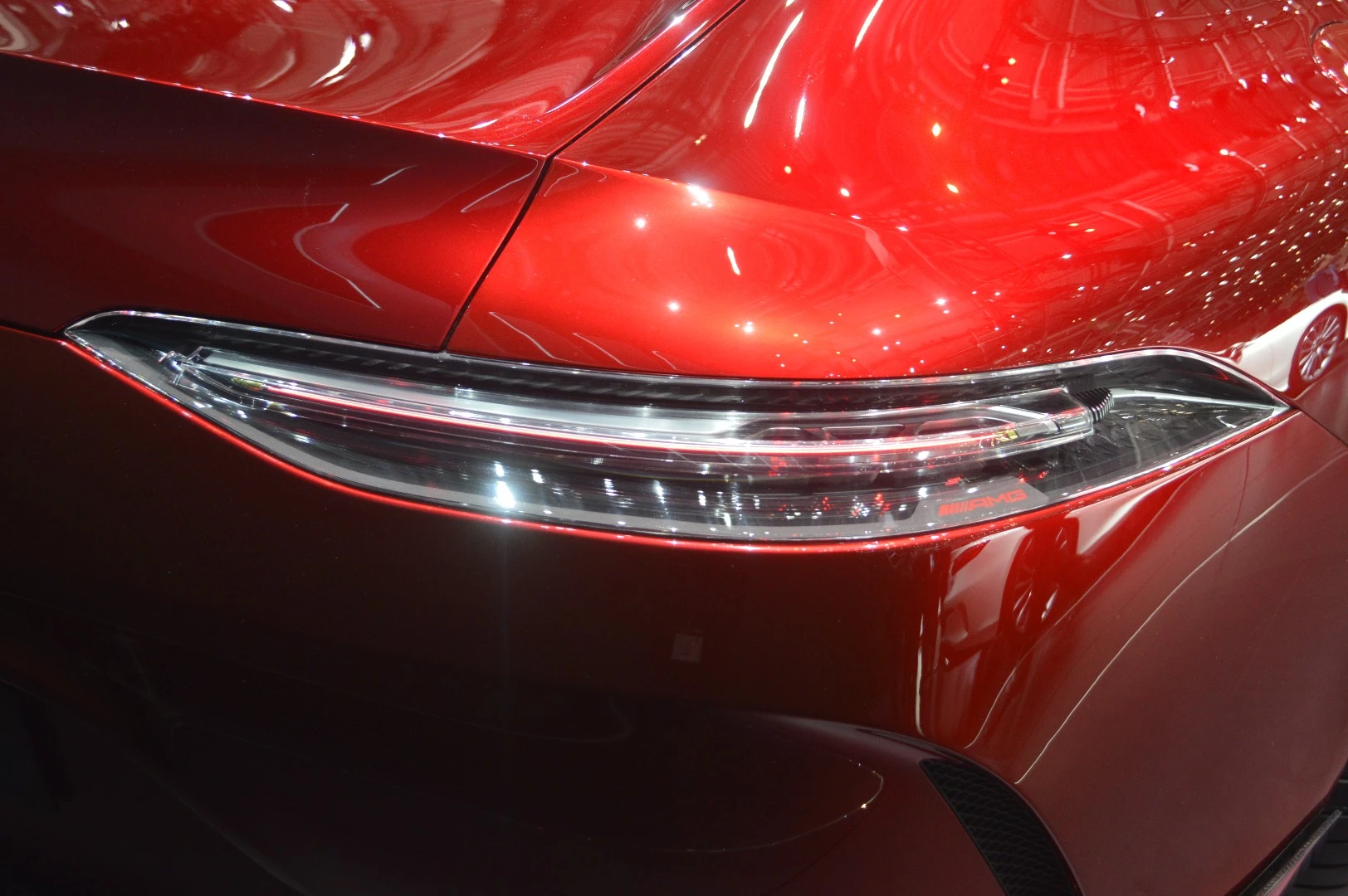 The GT Concept wears a thin taillight design with new cooling tech