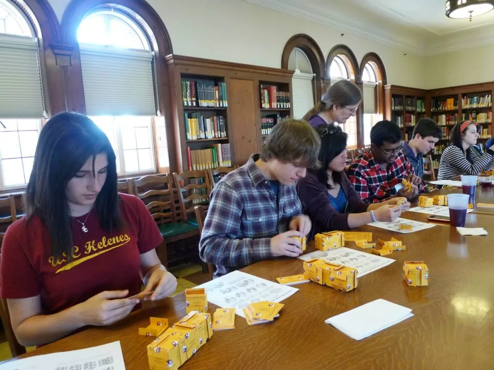 USC students busy block-making (Photo: Margaret Wertheim)