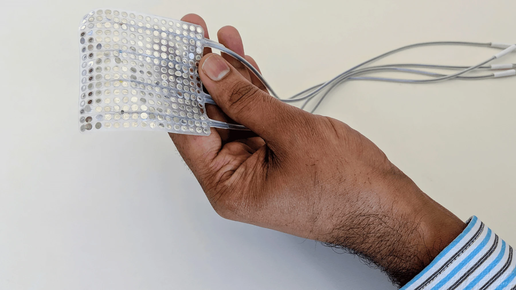 This brain implant works with a neural network to match brain patterns to vocal tract movements