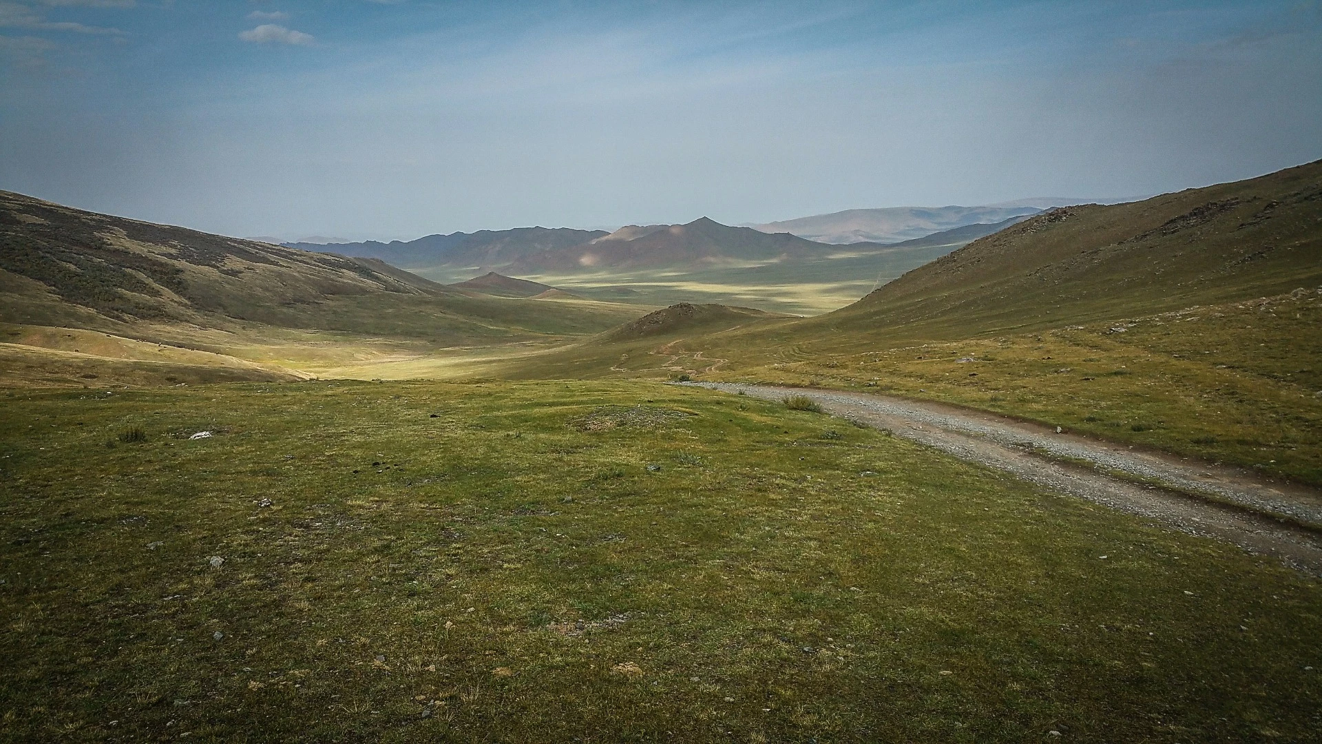 Picturesque mountain plains between Ulaagchiin Khar Lake and Telmen