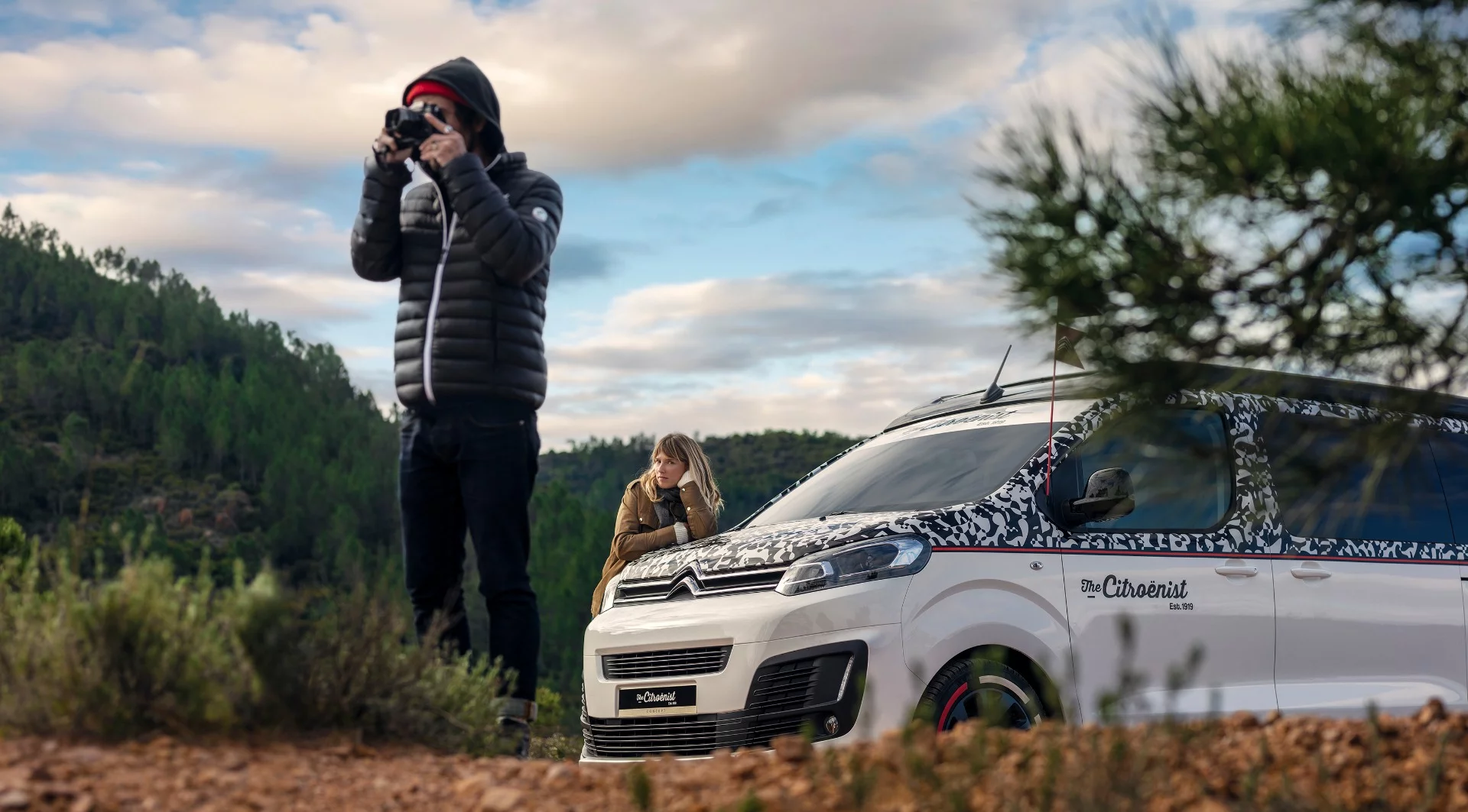 On the road in the Citroënist