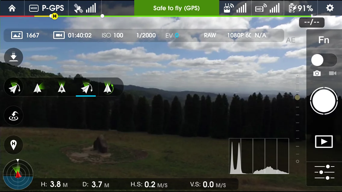 DJI Inspire 1: integrated Lightbridge transmitter streams video back to the controller at 720p