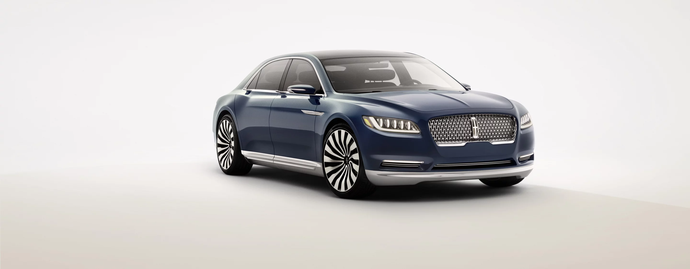 The Continental Concept shows a brand-new grille design and LED matrix headlamps with laser-assist technology